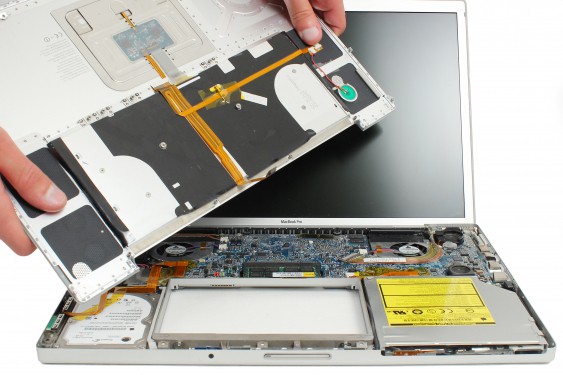 Guide photos remplacement ventilateur gauche Macbook Pro 17"  Modèles A1151, A1212, 1229 & A1261 (Etape 14 - image 2)