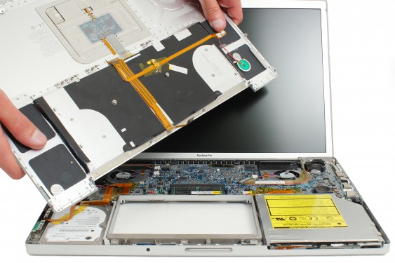 Guide photos remplacement disque dur mécanique vers ssd Macbook Pro 17"  Modèles A1151, A1212, 1229 & A1261 (Etape 14 - image 2)