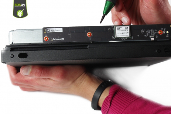 Guide photos remplacement câbles alimentation et données du lecteur optique Xbox One X (Etape 7 - image 1)