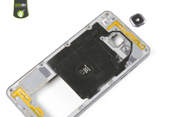 Guide photos remplacement vitre et support vitre caméra arrière Samsung Galaxy A5 2016 (Etape 12 - image 1)