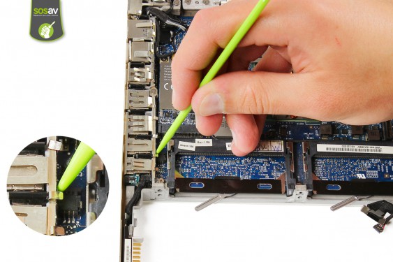 Guide photos remplacement haut-parleur central et haut-parleur droit Macbook Core 2 Duo (A1181 / EMC2200) (Etape 16 - image 1)