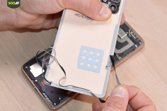 Guide photos remplacement connecteur de charge Galaxy A53 (Etape 3 - image 4)