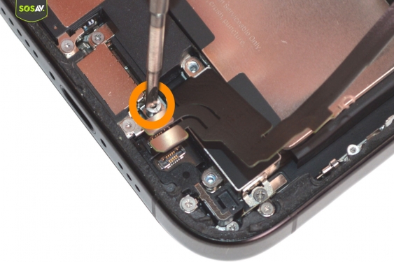Guide photos remplacement connecteur de charge iPhone 16 Pro (Etape 8 - image 1)