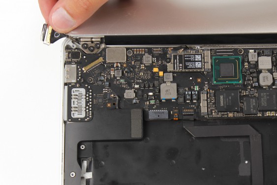 Guide photos remplacement ecran complet Macbook Air 13" mi-2011 EMC2469 (A1369) (Etape 20 - image 4)