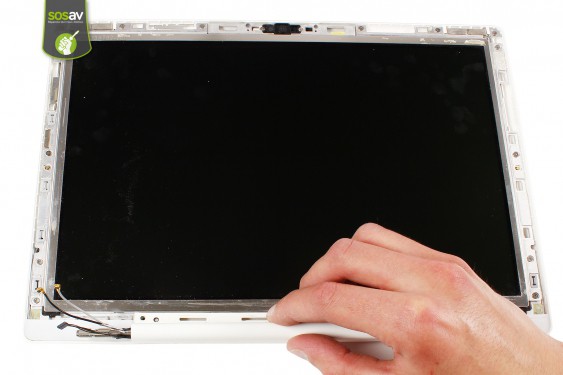 Guide photos remplacement dalle lcd Macbook Core 2 Duo (A1181 / EMC2200) (Etape 30 - image 1)