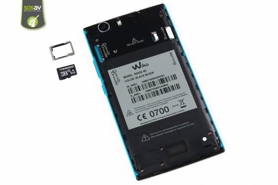 Guide photos remplacement carte microsd Wiko Ridge 4G (Etape 4 - image 1)