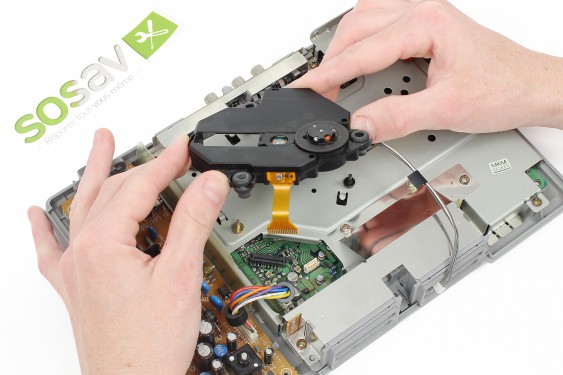 Guide photos remplacement coque inférieure Playstation (Etape 7 - image 3)