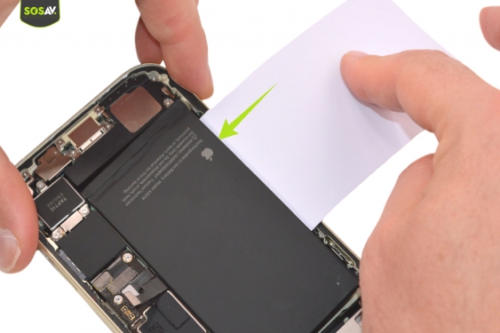 Guide photos remplacement batterie iPhone 15 (Etape 7 - image 1)