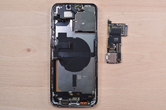 Guide photos remplacement connecteur de charge iPhone 13 Pro Max (Etape 12 - image 3)