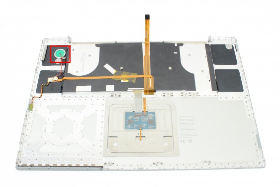 Guide photos remplacement bouton d'allumage Macbook Pro 17"  Modèles A1151, A1212, 1229 & A1261 (Etape 16 - image 1)