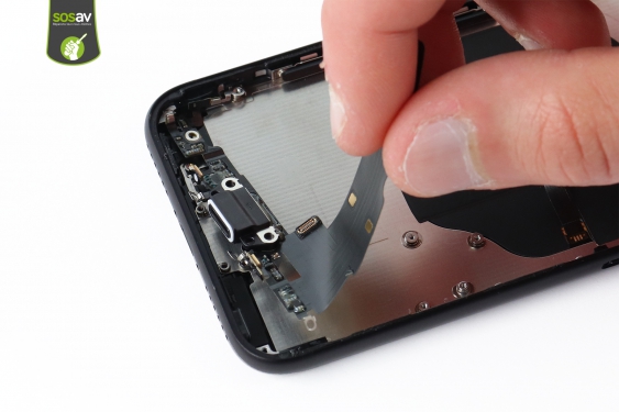 Guide photos remplacement connecteur de charge iPhone SE (2nde Generation) (Etape 33 - image 3)
