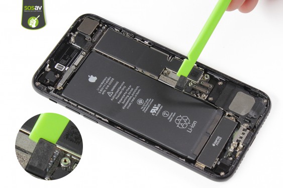 Guide photos remplacement nappe power, vibreur, volume, flash et micro externe iPhone 7 (Etape 15 - image 3)