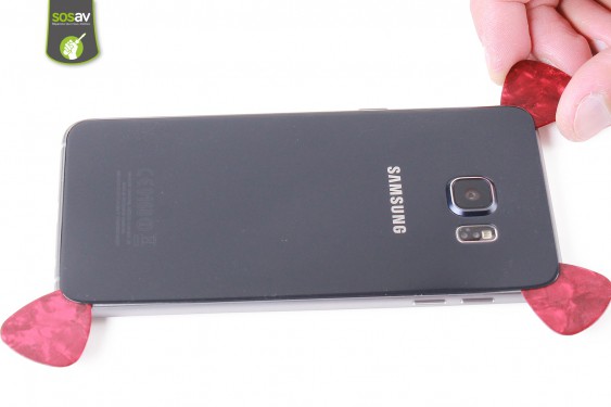 Guide photos remplacement carte mère Samsung Galaxy S6 Edge + (Etape 4 - image 3)