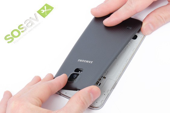 Guide photos remplacement haut parleur externe Samsung Galaxy S5 (Etape 2 - image 3)