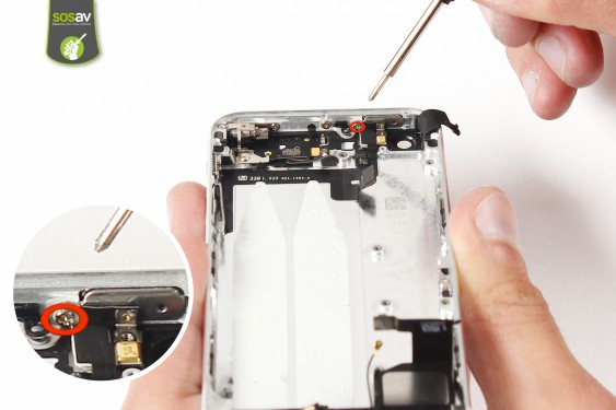 Guide photos remplacement nappe power, vibreur & volume iPhone 5S (Etape 24 - image 3)