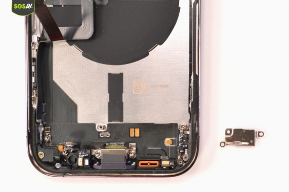 Guide photos remplacement connecteur de charge iPhone 14 Pro / 14 Pro Max (Etape 13 - image 4)