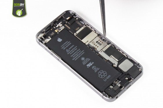 Guide photos remplacement nappe power + vibreur + volume iPhone SE (Etape 12 - image 1)
