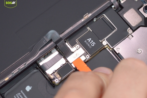 Guide photos remplacement batterie iPhone 13 Pro (Etape 4 - image 5)