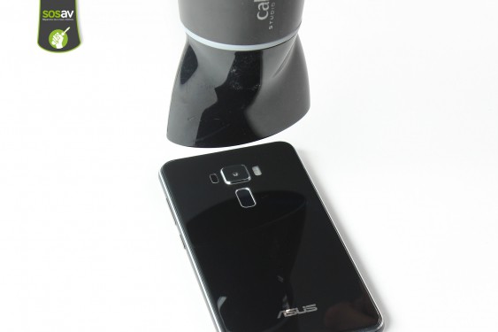 Guide photos remplacement vitre arrière Asus Zenfone 3 (Etape 4 - image 1)