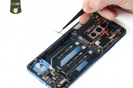 Guide photos remplacement câbles d'interconnexion OnePlus 7T Pro (Etape 30 - image 1)