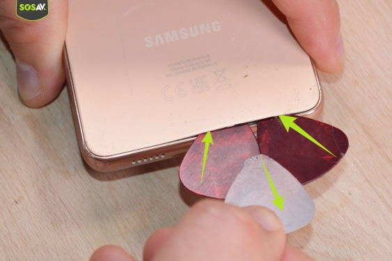 Guide photos remplacement connecteur de charge Galaxy A53 (Etape 2 - image 4)