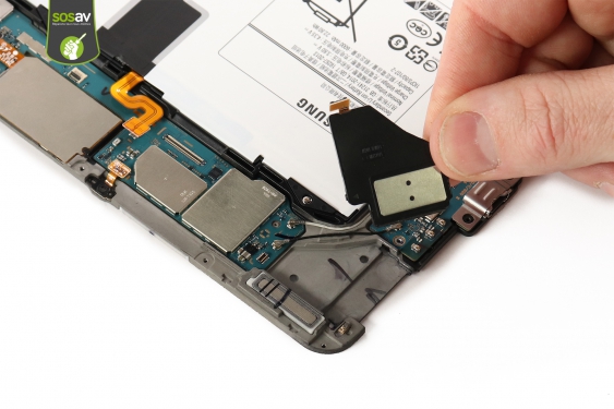 Guide photos remplacement haut-parleur bas gauche Galaxy Tab S3 9.7 (Etape 16 - image 4)