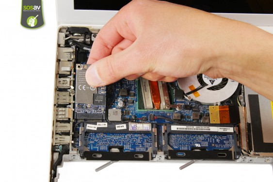 Guide photos remplacement haut-parleur gauche Macbook Core 2 Duo (A1181 / EMC2200) (Etape 11 - image 3)