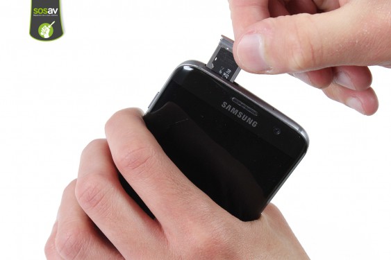 Guide photos remplacement tiroir sim/microsd Samsung Galaxy S7 Edge (Etape 2 - image 3)