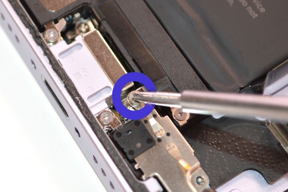 Guide photos remplacement connecteur de charge iPhone 14 (Etape 8 - image 1)