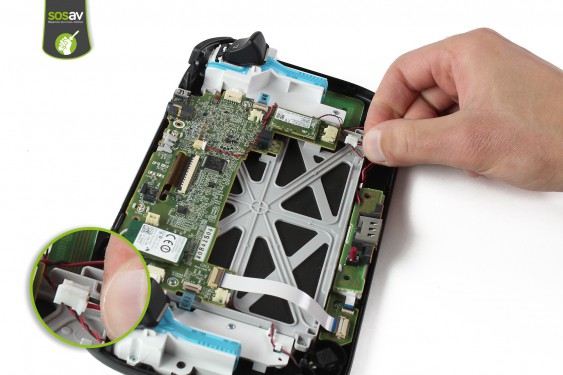 Guide photos remplacement carte connecteur de charge Gamepad Wii U (Etape 13 - image 2)