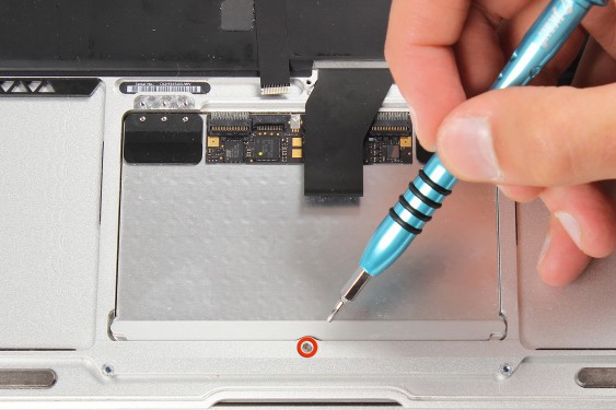 Guide photos remplacement trackpad Macbook Air 13" mi-2011 EMC2469 (A1369) (Etape 14 - image 1)