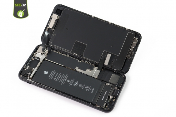 Guide photos remplacement ecran complet assemblé iPhone SE (2nde Generation) (Etape 6 - image 3)