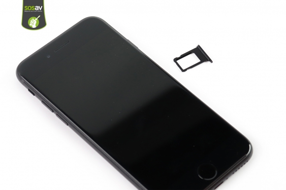Guide photos remplacement ecran complet assemblé iPhone SE (2nde Generation) (Etape 3 - image 1)