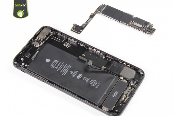 Guide photos remplacement nappe power, vibreur, volume, flash et micro externe iPhone 7 Plus (Etape 23 - image 4)