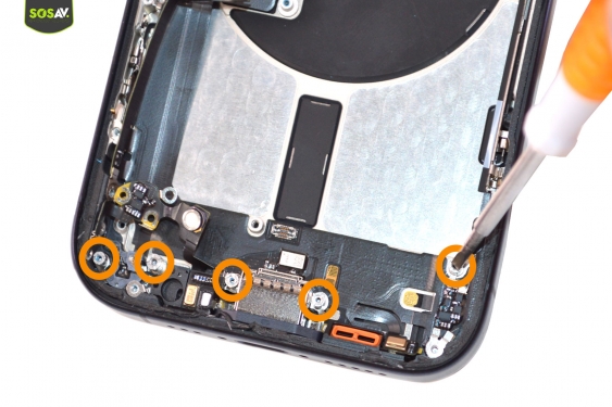 Guide photos remplacement connecteur de charge iPhone 15 Pro (Etape 22 - image 1)