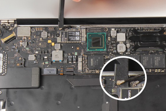 Guide photos remplacement ecran complet Macbook Air 13" mi-2011 EMC2469 (A1369) (Etape 19 - image 2)