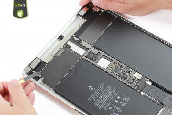 Guide photos remplacement châssis complet iPad Pro 12,9" (2015) (Etape 19 - image 2)