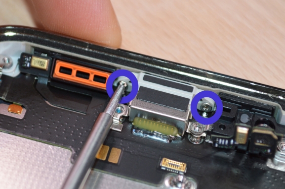 Guide photos remplacement connecteur de charge iPhone 13 Pro Max (Etape 14 - image 3)