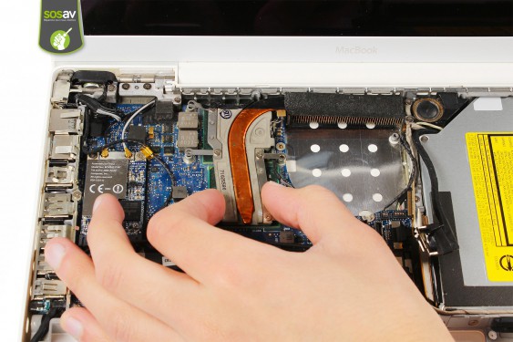 Guide photos remplacement radiateur  Macbook Core 2 Duo (A1181 / EMC2200) (Etape 14 - image 2)