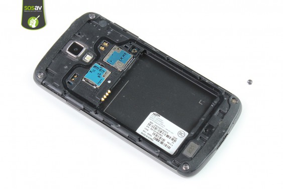 Guide photos remplacement lecteur sim et microsd Samsung Galaxy S4 Active (Etape 9 - image 4)