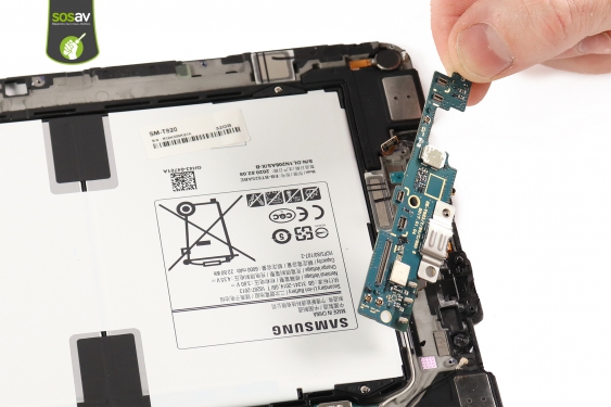 Guide photos remplacement connecteur de charge Galaxy Tab S3 9.7 (Etape 19 - image 4)