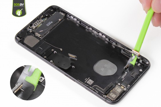 Guide photos remplacement nappe power, vibreur, volume, flash et micro externe iPhone 7 Plus (Etape 34 - image 1)