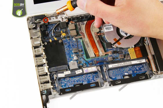 Guide photos remplacement connecteur d'alimentation magsafe Macbook Core 2 Duo (A1181 / EMC2200) (Etape 12 - image 4)