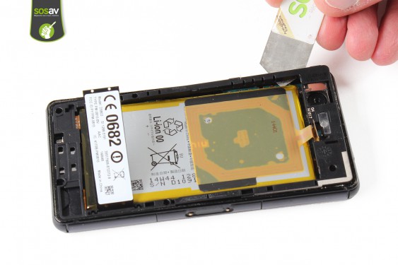 Guide photos remplacement haut-parleur interne Xperia Z3 Compact (Etape 12 - image 4)