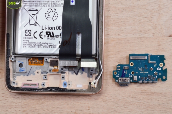 Guide photos remplacement connecteur de charge Galaxy A53 (Etape 8 - image 3)