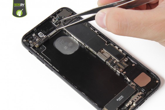 Guide photos remplacement nappe power, vibreur, volume, flash et micro externe iPhone 7 (Etape 27 - image 1)
