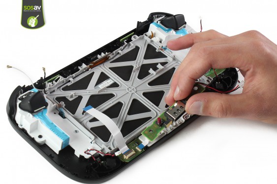 Guide photos remplacement carte des boutons du bas Gamepad Wii U (Etape 33 - image 2)