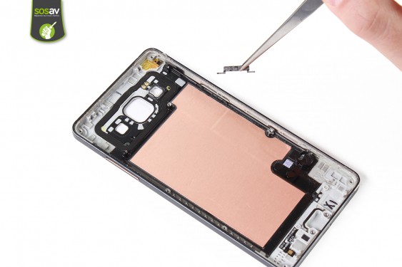 Guide photos remplacement châssis arrière Samsung Galaxy A5 (Etape 28 - image 3)