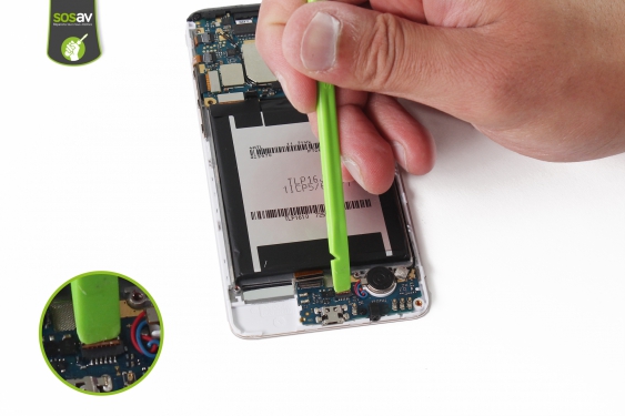 Guide photos remplacement connecteur de charge Wiko U Feel Prime (Etape 14 - image 4)