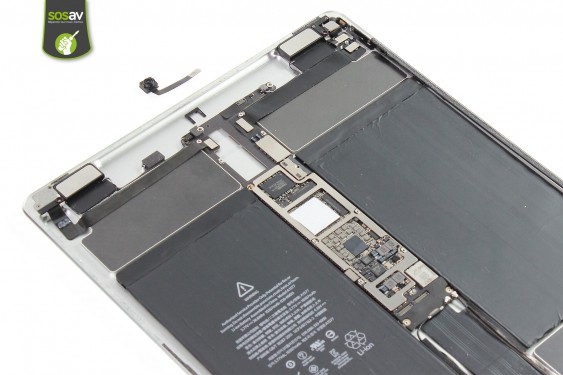 Guide photos remplacement carte mère iPad Pro 12,9" (2015) (Etape 19 - image 4)